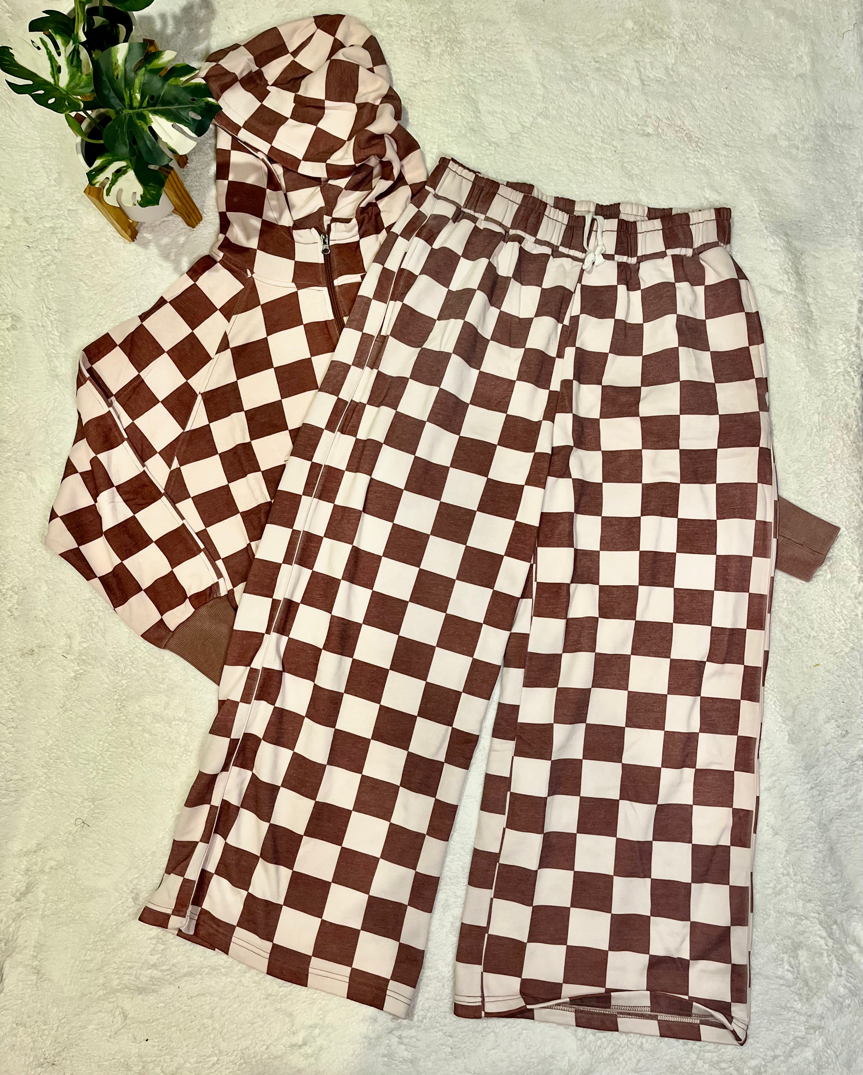 Falling for Checkered Lounge Set – Brown